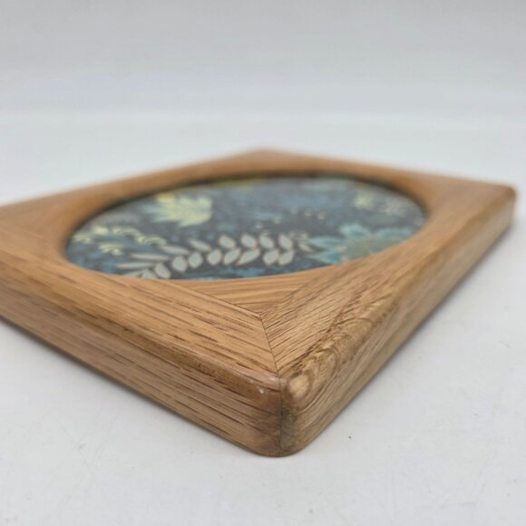 Handcrafted Oak Wood Picture Frame With Oval Center 4x6 - Picture 7 of 10